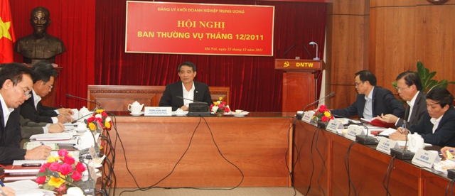Đồng chí Trương Quang Nghĩa, Ủy viên Trung ương Đảng, Bí thư Đảng ủy Khối Doanh nghiệp Trung ương chủ trì Hội nghị