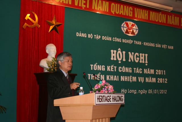Đ/c Trần Xuân Hòa- Bí thư Đảng ủy, Chủ tịch HĐTV phát biểu định hướng lãnh đạo của Tập đoàn 