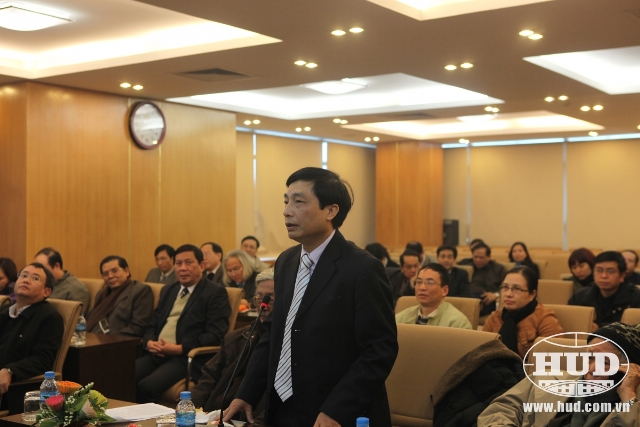 ông Nguyễn Văn Hùng - Phó vụ trưởng Vụ Báo chí Ban Tuyên giáo Trung ương phát biểu tại buổi gặp mặt