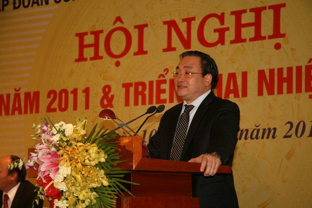 Phó Thủ tướng Chính phủ Hoàng Trung Hải phát biểu chỉ đạo hội nghị.