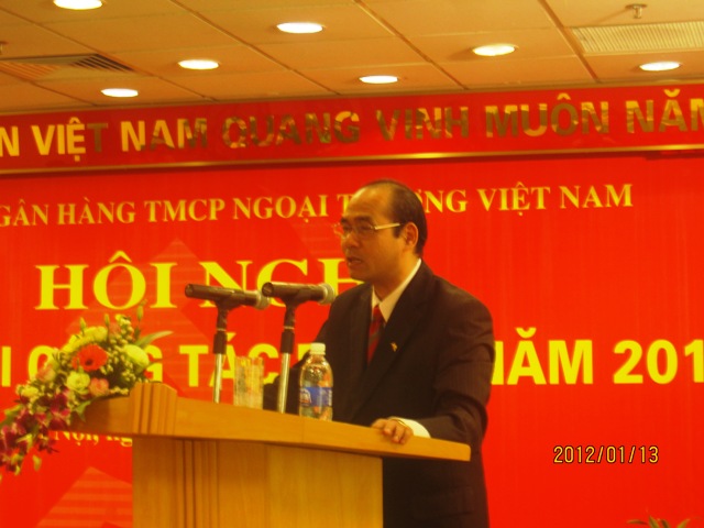 Đồng chí Đặng Hùng Minh, Ủy viên Thường vụ, Chủ nhiệm Ủy ban kiểm tra Đảng ủy Khối phát biểu chỉ đạo Hội nghị