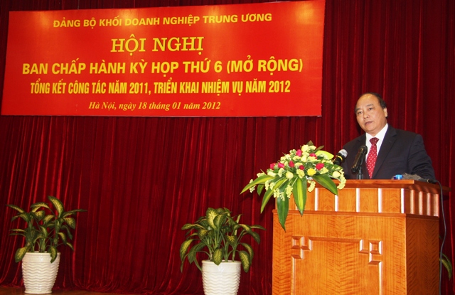 Đồng chí Nguyễn Xuân Phúc, Ủy viên Bộ Chính trị, Phó Thủ tướng Chính phủ phát biểu chỉ đạo Hội nghị