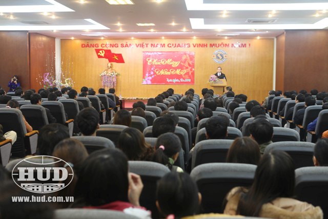  Ông Nguyễn Đăng Nam – Bí thư Đảng ủy, Chủ tịch Tập đoàn gặp gỡ cán bộ, công nhân và người lao động của Công ty CP Xi măng Sông Thao