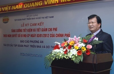 Bộ trưởng Bộ Xây dựng Trịnh Đình Dũng phát biểu tại buổi lễ.