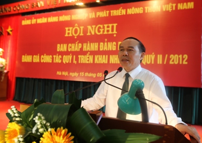 Đ/c Nguyễn Ngọc Bảo - Bí thư Đảng ủy, Chủ tịch HĐTV Agribank phát biểu tại Hội nghị