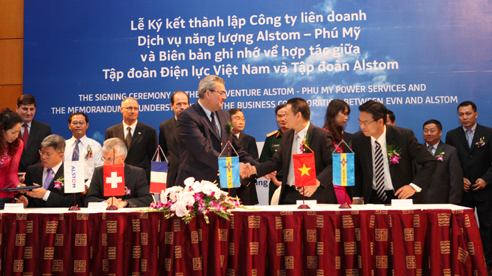 Thỏa thuận liên doanh và văn bản hợp tác toàn diện giữa EVN và Alstom đã được ông Phạm Lê Thanh, Tổng giám đốc EVN và ông Philippe Cochet, Tổng giám đốc Công ty Điện lực Alstom ký.