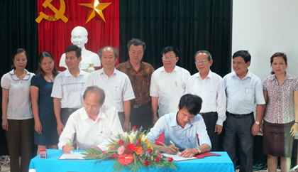 Lãnh đạo THPT VTC và THCS Đặng Thai Mai kí văn bản hợp tác giữa hai bên 
