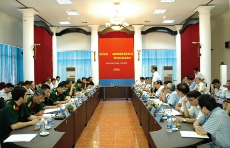 Cơ quan Thường trực công tác quốc phòng (Bộ Quốc phòng)  làm việc với ĐSVN ngày 16-5-2012.