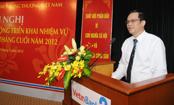 Phó Bí thư Đảng ủy Khối DNTW Nguyễn Văn Ngọc phát biểu chỉ đạo tại hội nghị.