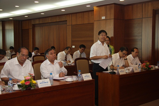 Đồng chí Hoàng Công Hoàn, Phó Chánh Văn phòng Trung ương Đảng phát biểu ý kiến tại buổi làm việc