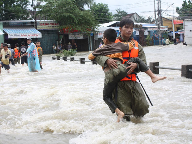 Việt Nam là một trong những quốc gia bị ảnh hưởng nặng nề nhất bởi biến đổi khí hậu