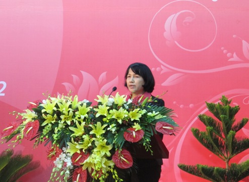 PGS.TS Nguyễn Thị Mùi, Giám đốc Trường Đào tạo và phát triển Nguồn nhân lực VietinBank phát biểu tại buổi lễ