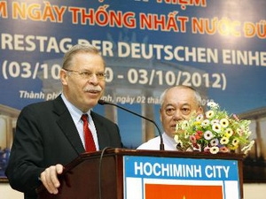 Ông Conrad Cappell, Tổng lãnh sự CHLB Đức tại TP.HCM phát biểu tại Lễ kỷ niệm. (Ảnh: Thế Anh/TTXVN)