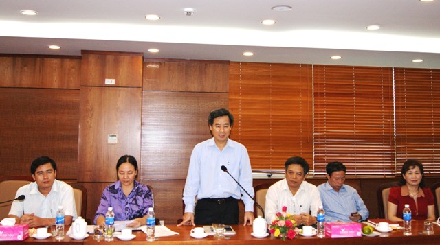 Đồng chí Nguyễn Quang Dương, Phó Bí thư Đảng ủy Khối DNTW phát biểu tại buổi làm việc.