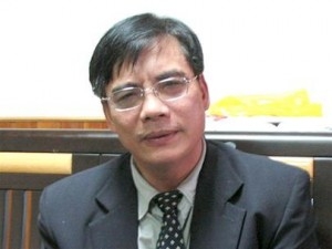 Tiến sĩ Trần Đình Thiên