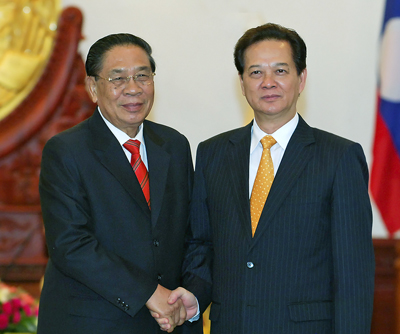 Thủ tướng Nguyễn Tấn Dũng và Tổng Bí thư, Chủ tịch nước CHDCND Lào, Choumaly Sayasone