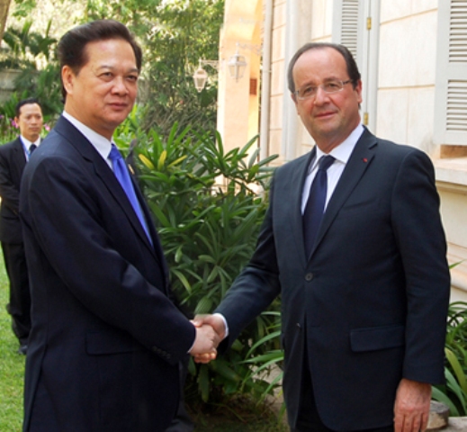 Thủ tướng Nguyễn Tấn Dũng gặp gỡ Tổng thống Pháp François Hollande