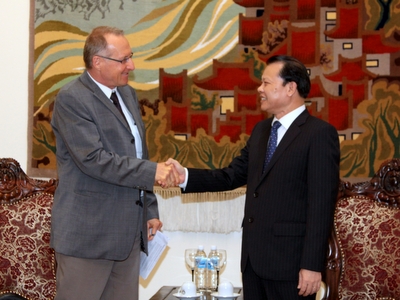 Phó Thủ tướng Vũ Văn Ninh và Đại sứ Thụy Sĩ tại Việt Nam Andrej Motyl