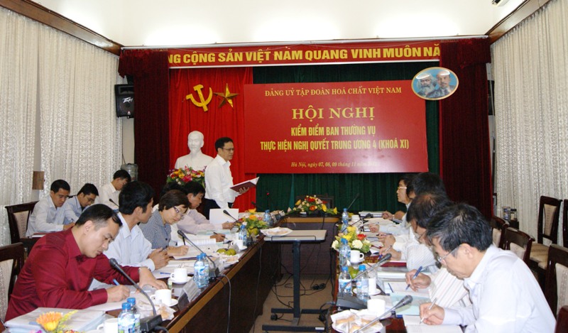 Đồng chí Nguyễn Văn Ngọc, Phó Bí thư Đảng ủy Khối phát biểu chỉ đạo tại Hội nghị.