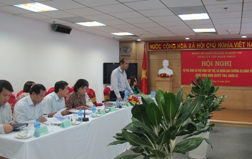 đồng chí Đặng Hùng Minh - Chủ nhiệm Ủy ban Kiểm tra Đảng ủy Khối Doanh nghiệp Trung ương, Tổ trưởng Tổ công tác phát biểu chỉ đạo tại Hội nghị
