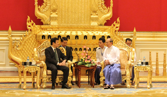 Chủ tịch nước Trương Tấn Sang hội kiến với Tổng thống Thein Sein