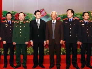 Chủ tịch nước Trương Tấn Sang với các đại biểu dự hội nghị.