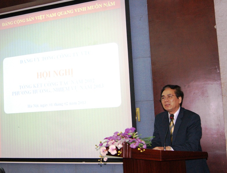 Đồng chí Trần Thanh Khê, Ủy viên Ban Thường vụ, Trưởng Ban Tuyên giáo Đảng ủy Khối phát biểu chỉ đạo tại Hội nghị.