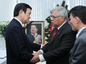 Chủ tịch Trương Tấn Sang chia buồn với Đại sứ Venezuela tại Việt Nam.