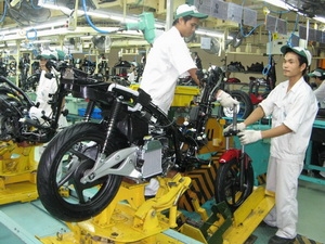 Lắp ráp xe máy tại Honda Việt Nam.
