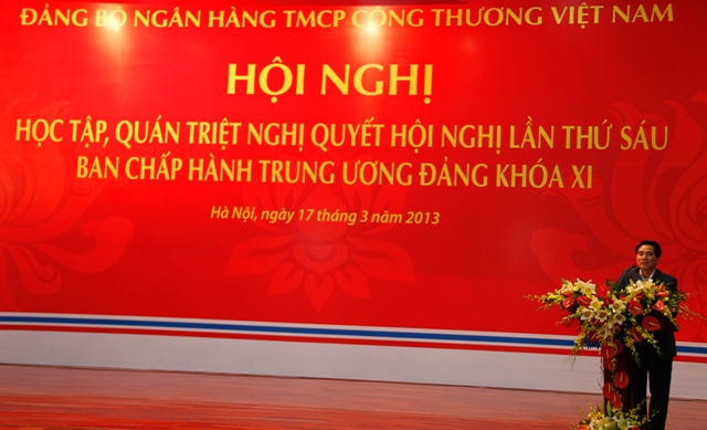 Đồng chí Trần Thanh Khê, Trưởng Ban Tuyên giáo Đảng ủy Khối Doanh nghiệp Trung ương tới dự và truyền đạt nội dung Nghị quyết 