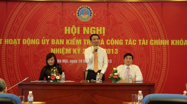 Chủ tịch Công đoàn Dầu khí Việt Nam Hà Duy Dĩnh chủ trì hội nghị