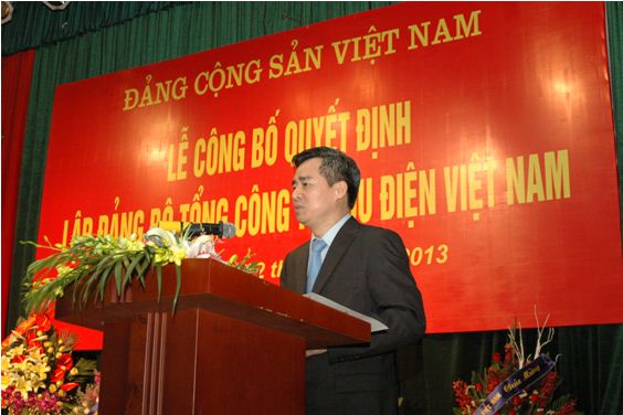 ĐC Nguyễn Quang Dương, Phó Bí thư Đảng ủy Khối DN Trung ương chúc mừng Đảng bộ Tổng Công ty Bưu Điện Việt Nam