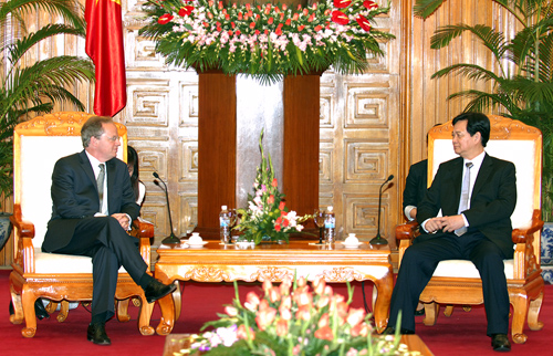 Thủ tướng Nguyễn Tấn Dũng tiếp ông Axel van Trotsenburg, Phó Chủ tịch Ngân hàng Thế giới (WB) phụ trách Khu vực Đông Á và Thái Bình Dương, chiều 7/5.