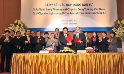 Lễ ký kết các hợp đồng đầu tư giữa VietinBank và Quỹ cấp vốn Ngân hàng IFC và Tổ chức Tài chính quốc tế (IFC)