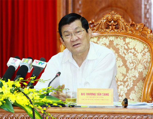 Chủ tịch nước Trương Tấn Sang cùng các thành viên Đoàn kiểm tra của Bộ Chính trị và Ban Bí thư làm việc với Ban Thường vụ Thành ủy Hà Nội