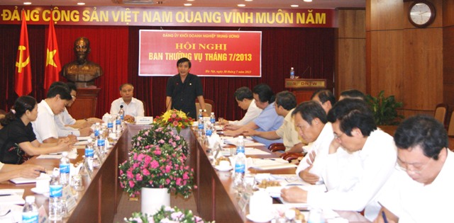 Đồng chí Bùi Văn Cường, Bí thư Đảng ủy Khối chủ trì Hội nghị.