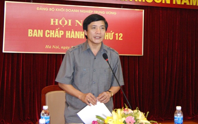 Đồng chí Bùi Văn Cường, Ủy viên dự khuyết Trung ương Đảng, Bí thư Đảng ủy Khối chủ trì Hội nghị.