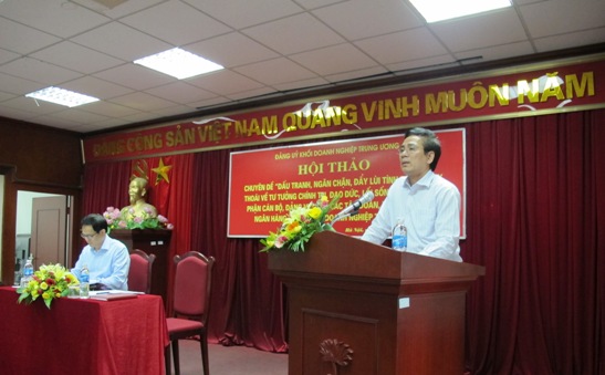Đồng chí Trần Thanh Khê - Ủy viên Ban Thường vụ, Trưởng ban Tuyên giáo Đảng ủy Khối, Tổ trưởng Tổ Biên tập Đề án định hướng nội dung thảo luận