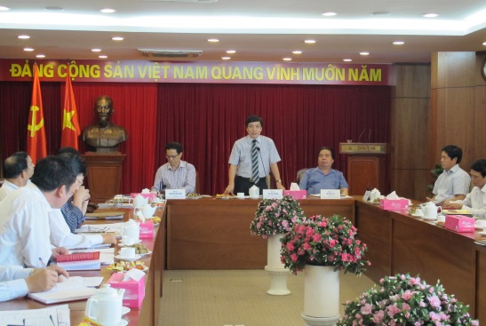 Đồng chí Bùi Văn Cương - Bí thư Đảng ủy Khối phát biểu kết luận Hội nghị