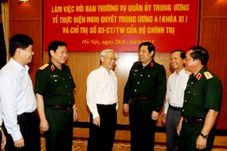 Tổng Bí thư Nguyễn Phú Trọng với các đại biểu