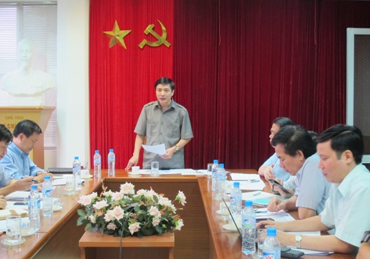 Đồng chí Bùi Văn Cường - Bí thư Đảng ủy Khối phát biểu chỉ đạo tại buổi làm việc 