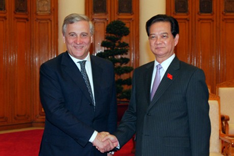 Thủ tướng Nguyễn Tấn Dũng tiếp ông Antonio Tajani, Phó Chủ tịch Ủy ban châu Âu