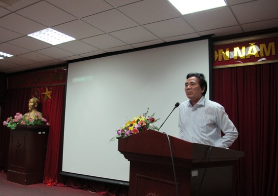 Đồng chí Trần Thanh Khê - Ủy viên Ban Thường vụ, Trưởng ban Tuyên giáo Đảng ủy Khối doanh nghiệp Trung ương phát biểu chỉ đạo tại Lớp tập huấn