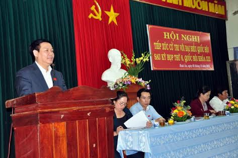 Trưởng ban Kinh tế Trung ương tiếp xúc cử tri tại Bình Định
