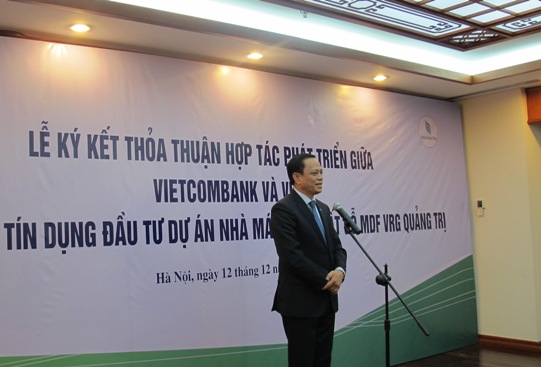 Đồng chí Nguyễn Văn Ngọc - Phó Bí thư Thường trực Đảng ủy Khối phát biểu tại buổi lễ