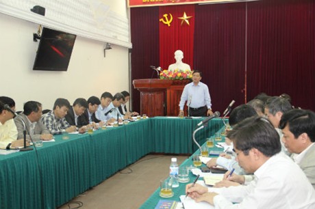 Bộ trưởng Đinh La Thăng yêu cầu tiếp tục thực hiện quyết liệt tái cơ cấu các doanh nghiệp thuộc Bộ