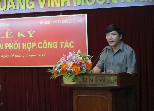 Đồng chí Bùi Văn Cường - Bí thư Đảng ủy Khối phát biểu tại Hội nghị