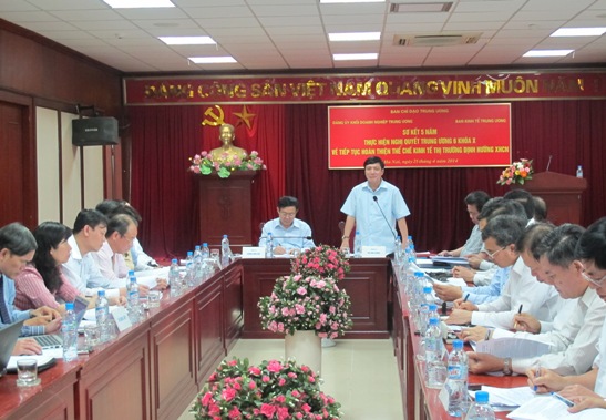 Đồng chí Bùi Văn Cường - Bí thư Đảng ủy Khối doanh nghiệp Trung ương chủ trì Hội nghị