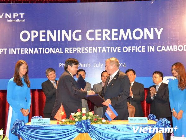 VNPT International ký kết hợp đồng với đối tác tại Campuchia