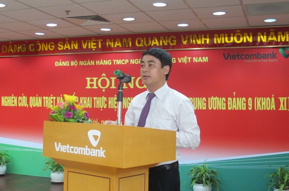 đồng chí Nghiêm Xuân Thành - Bí thư Đảng ủy, Tổng giám đốc Vietcombank phát biểu tại Hội nghị